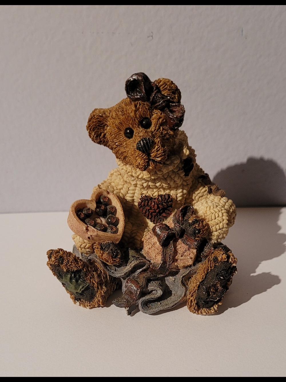 Boyds Bears & Friends Baileys Hearts Desire Figurine